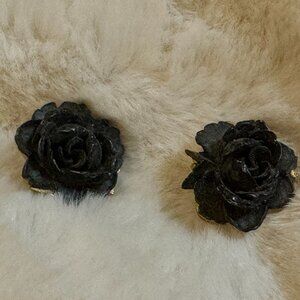 Vintage Black Rose Clip-on Earring